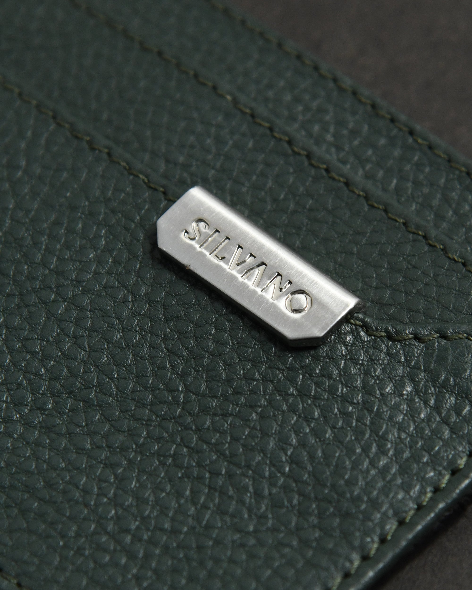 THE MARINER CASE - OLIVE/BLACK