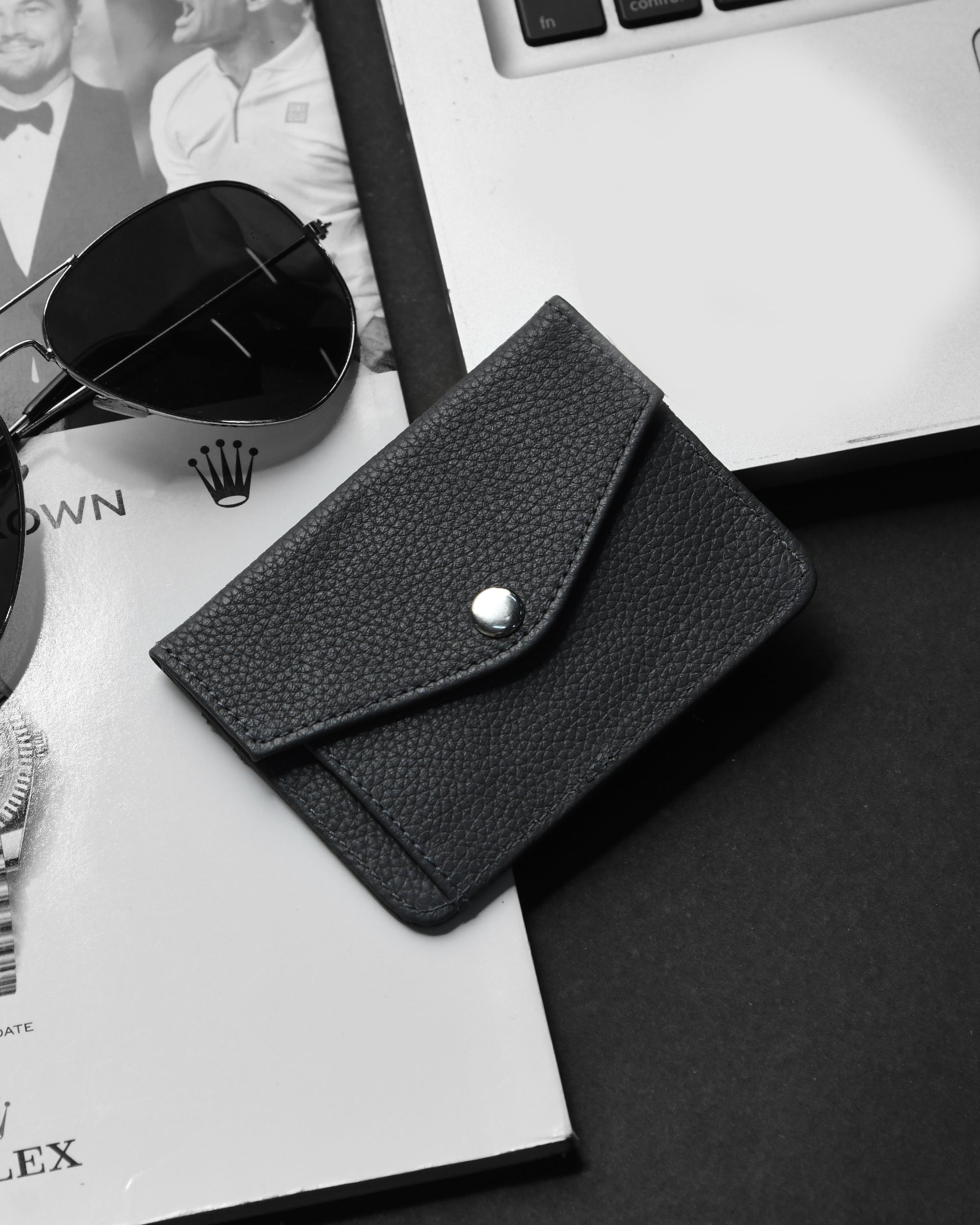 TAGLIO EDGE LEATHER CARD HOLDER FOR MEN – GREY