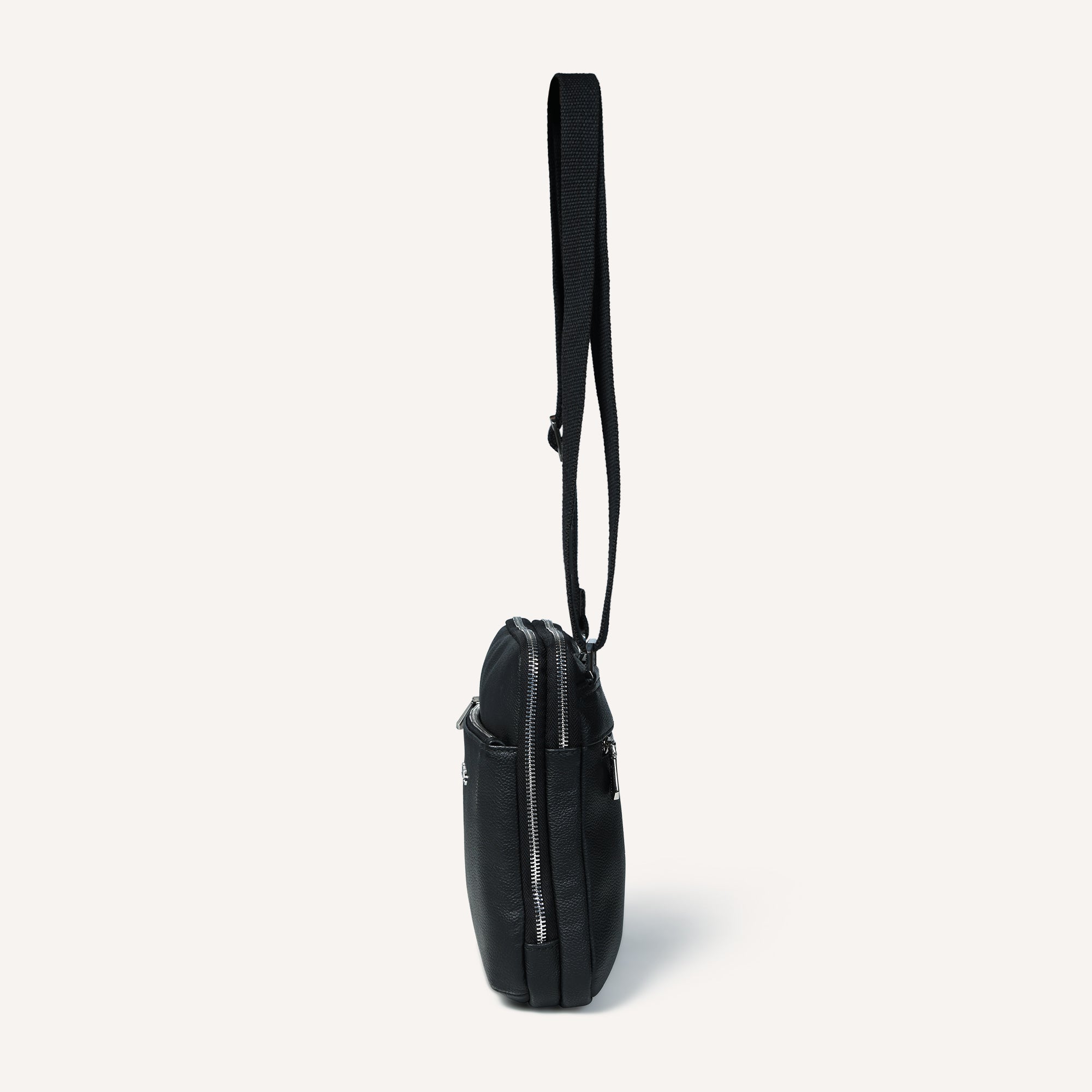 MANHATTAN MESSENGER BAG FOR MEN - BLACK