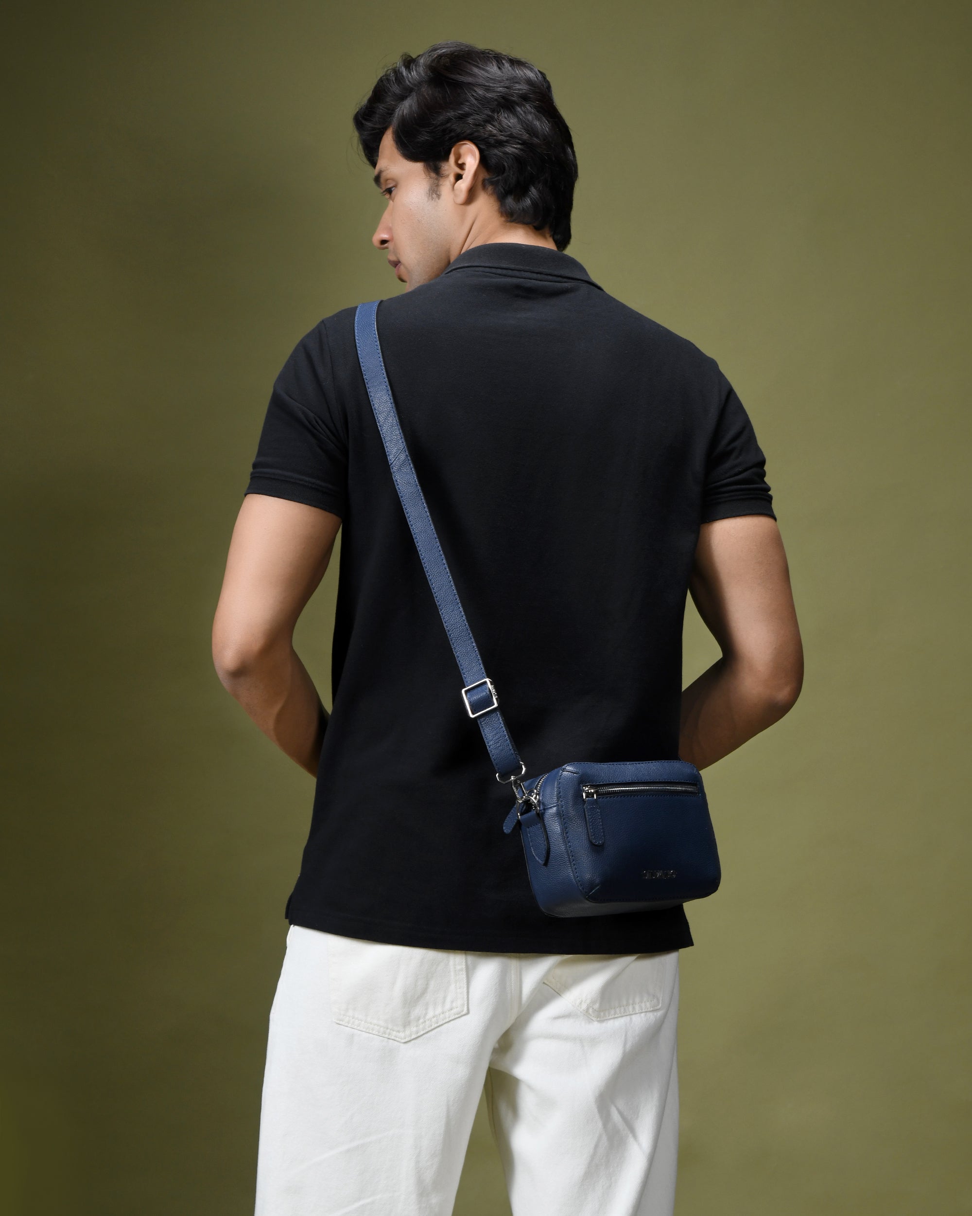 SLEEK STRIDE CROSSBODY BAG FOR MEN - Navy Blue