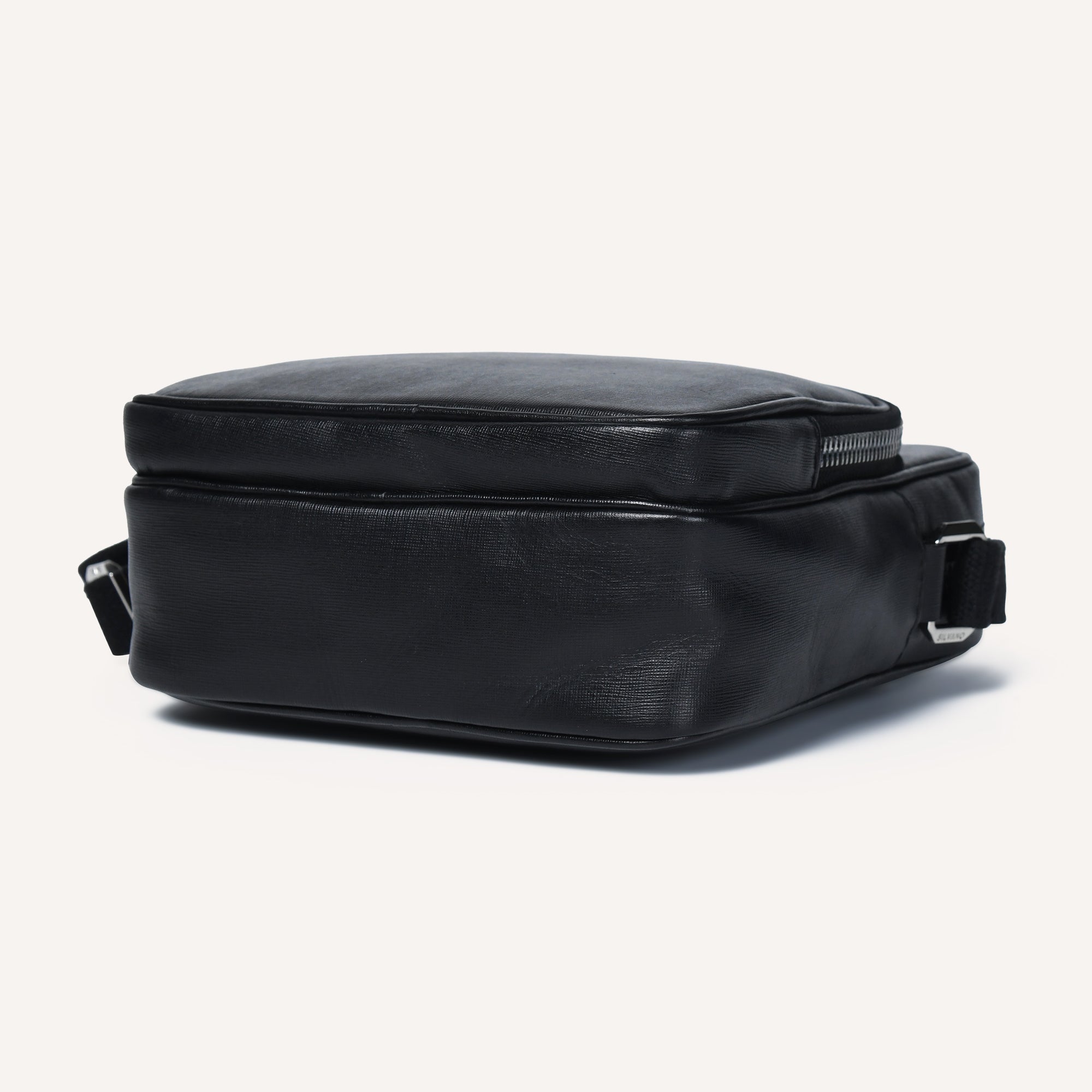 JET BAG CROSSBODY BAG - BLACK