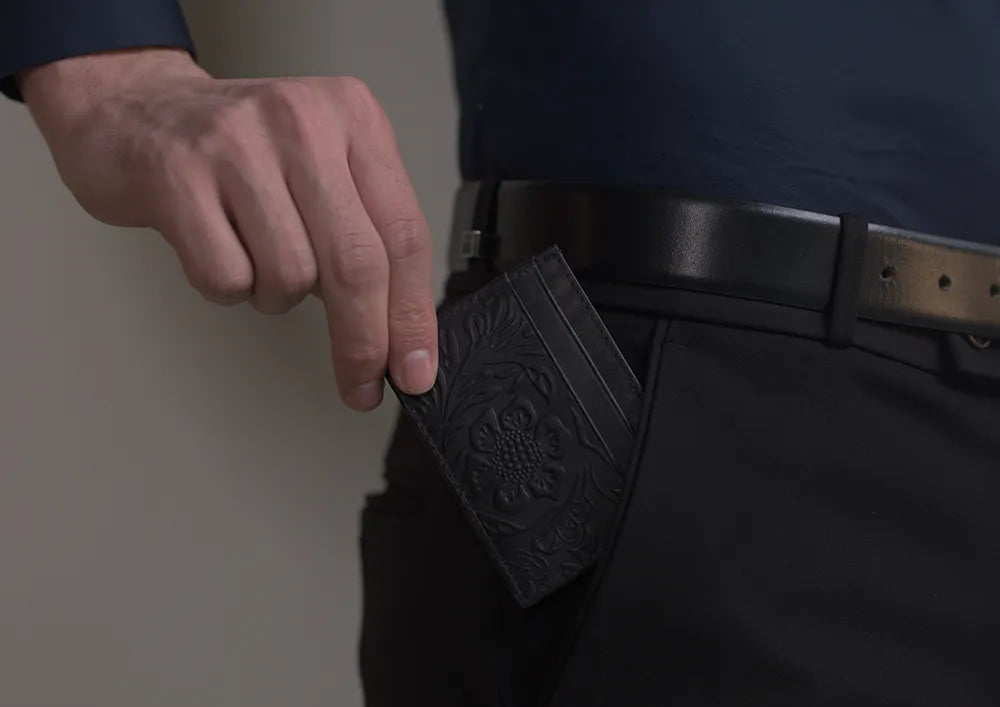 vintage stash card holder - black leather card holder