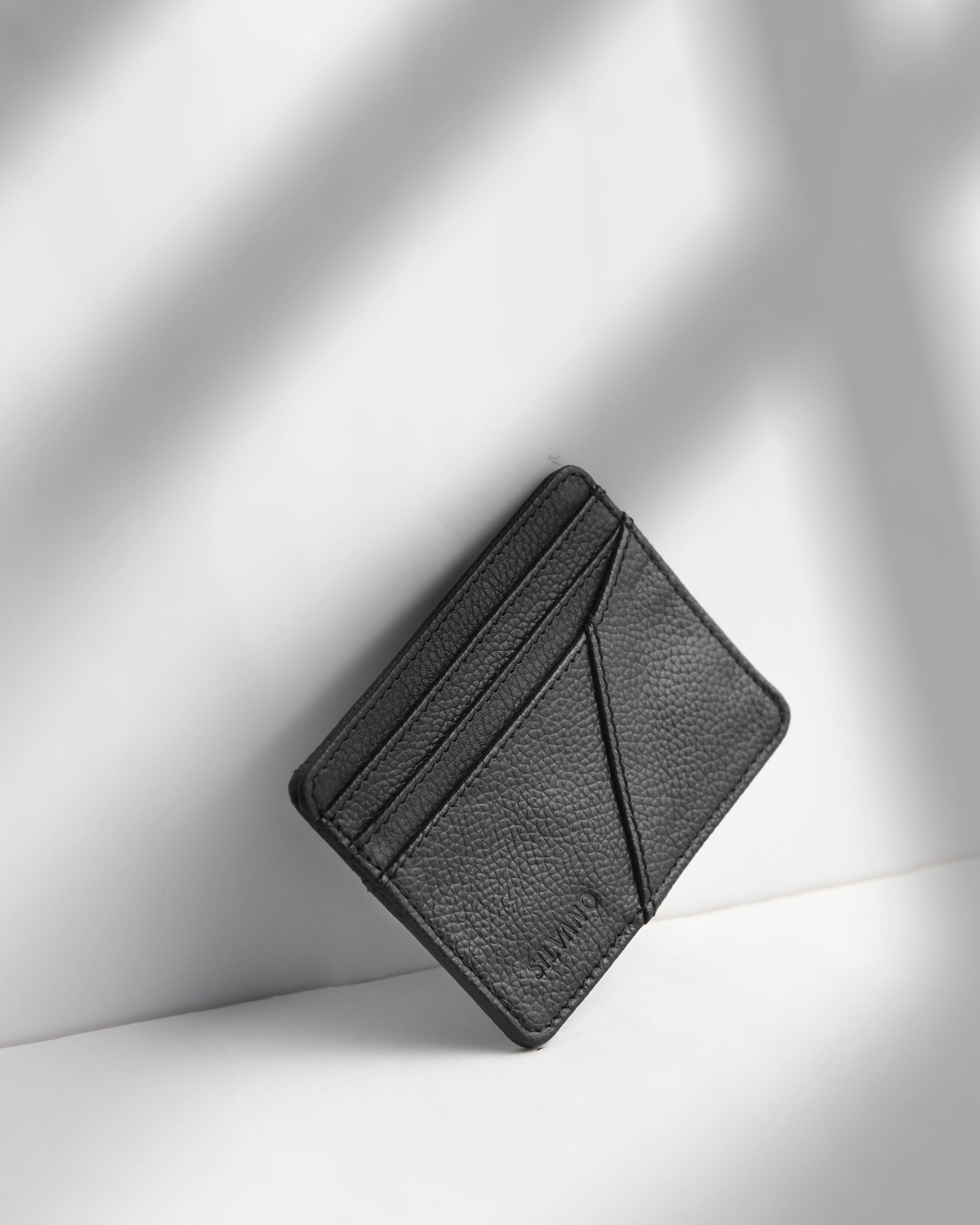 ARCO VAULT LEATHER CARD HOLDER FOR MEN – BLACK