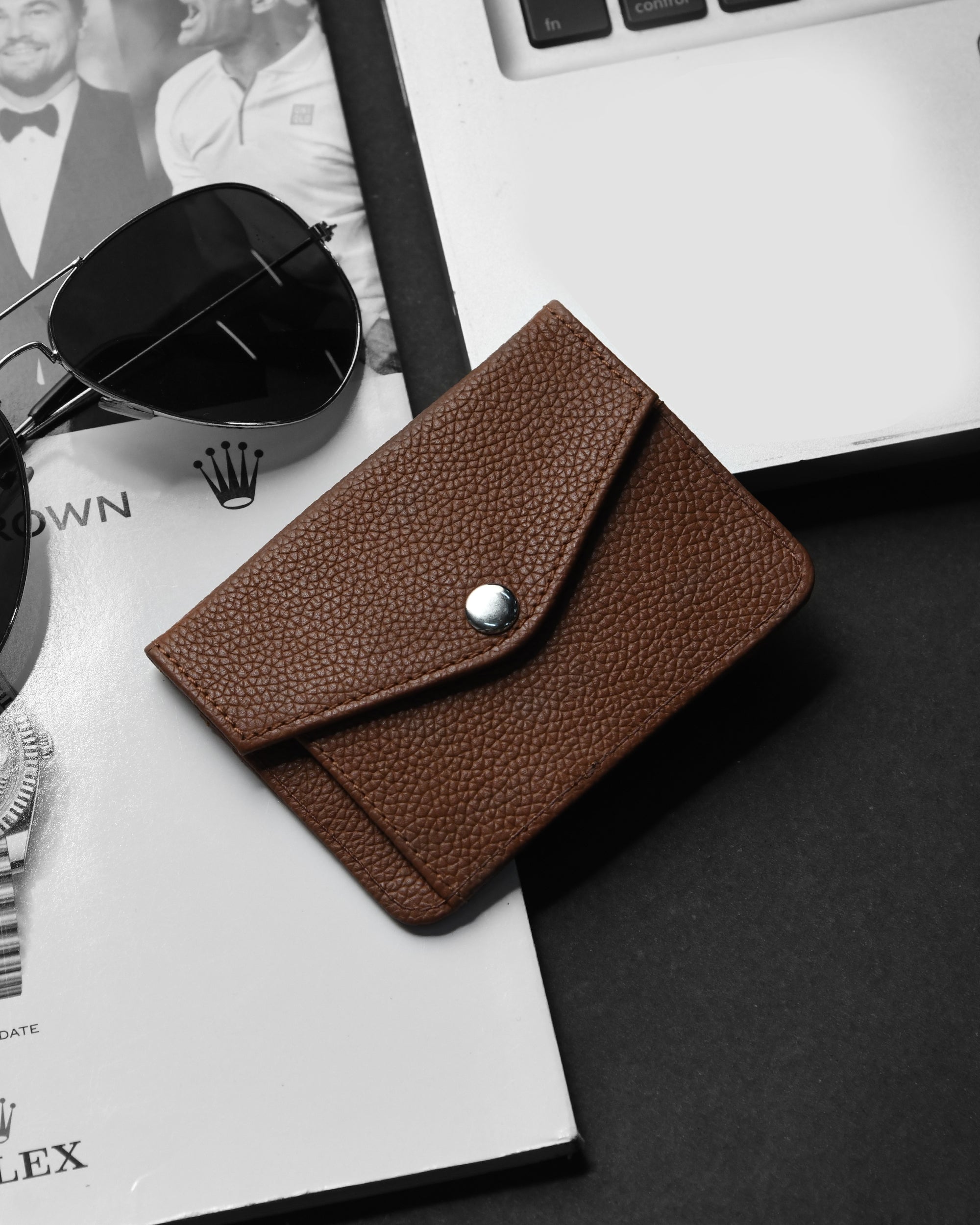 TAGLIO EDGE LEATHER CARD HOLDER FOR MEN – TAN