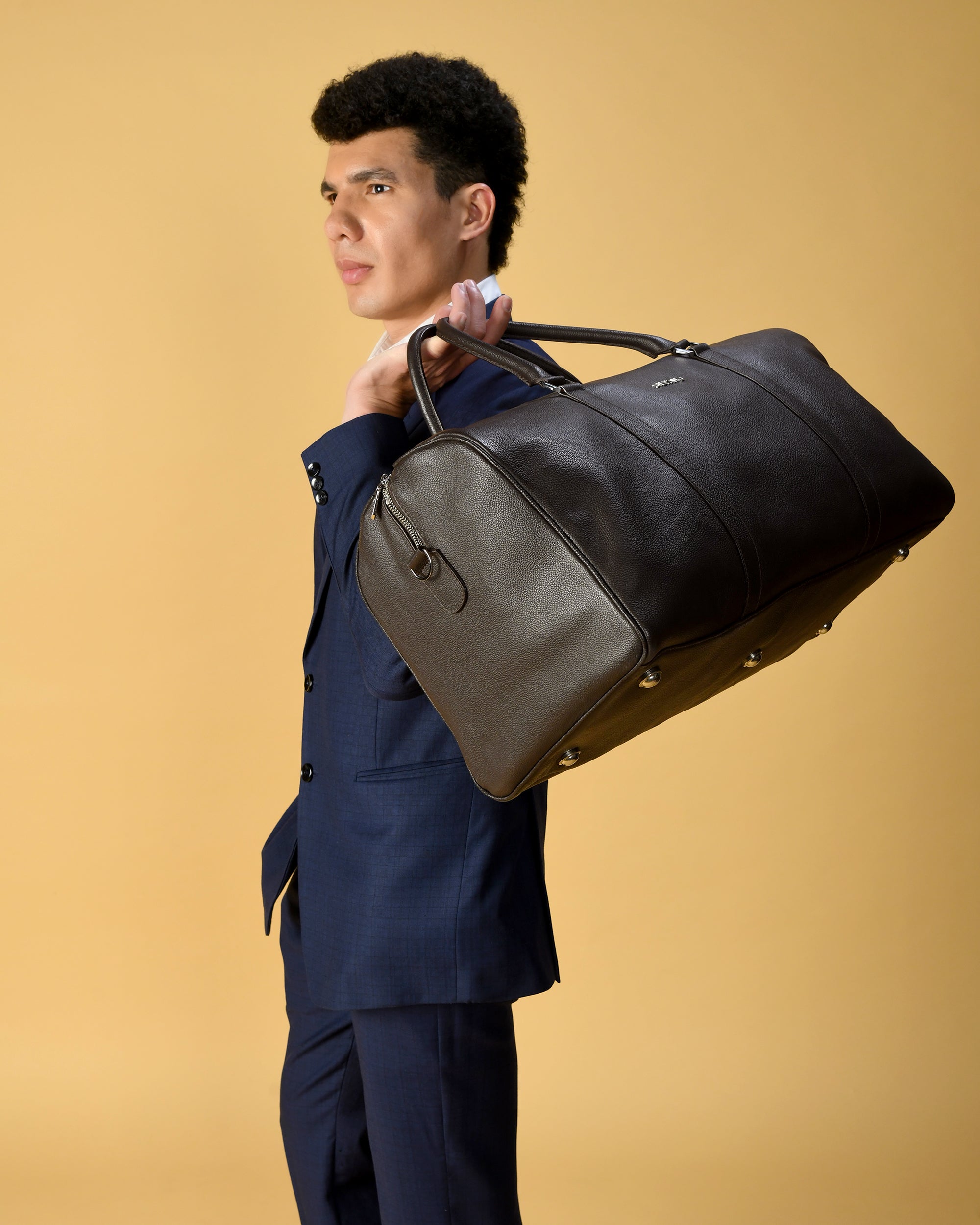VAYAGER BARREL DUFFLE - DARK BROWN