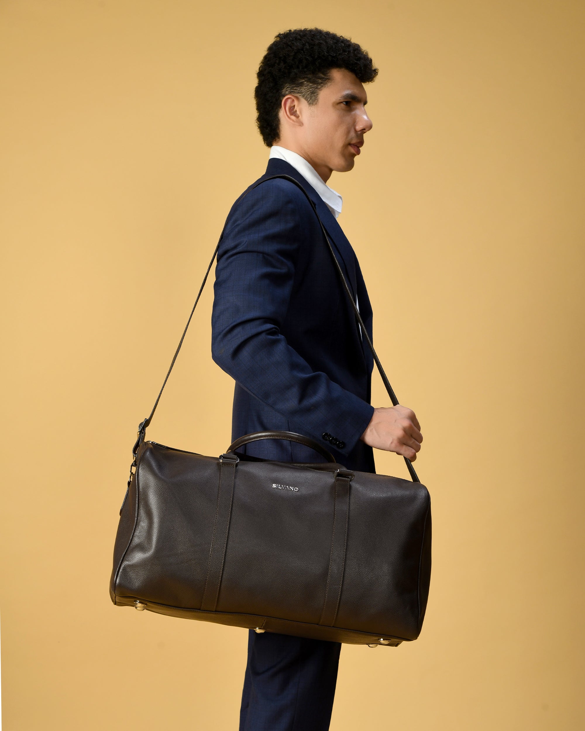 VAYAGER BARREL DUFFLE - DARK BROWN