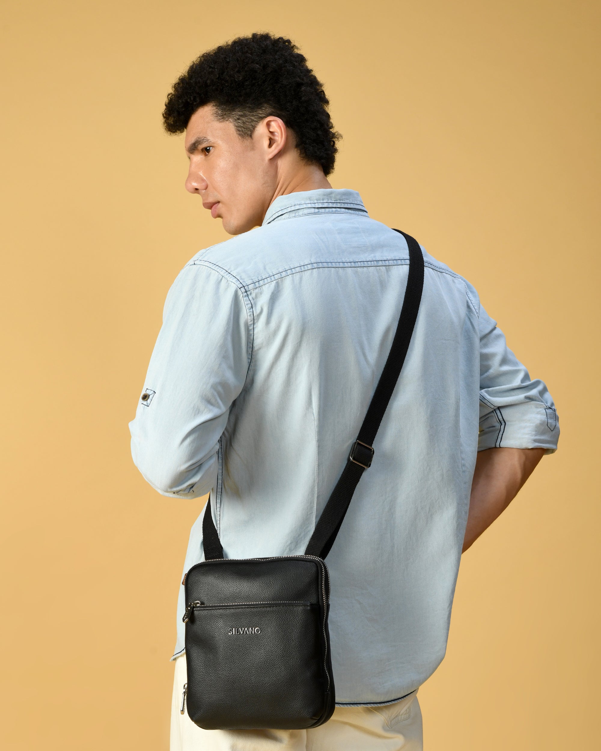 MANHATTAN MESSENGER BAG FOR MEN - BLACK