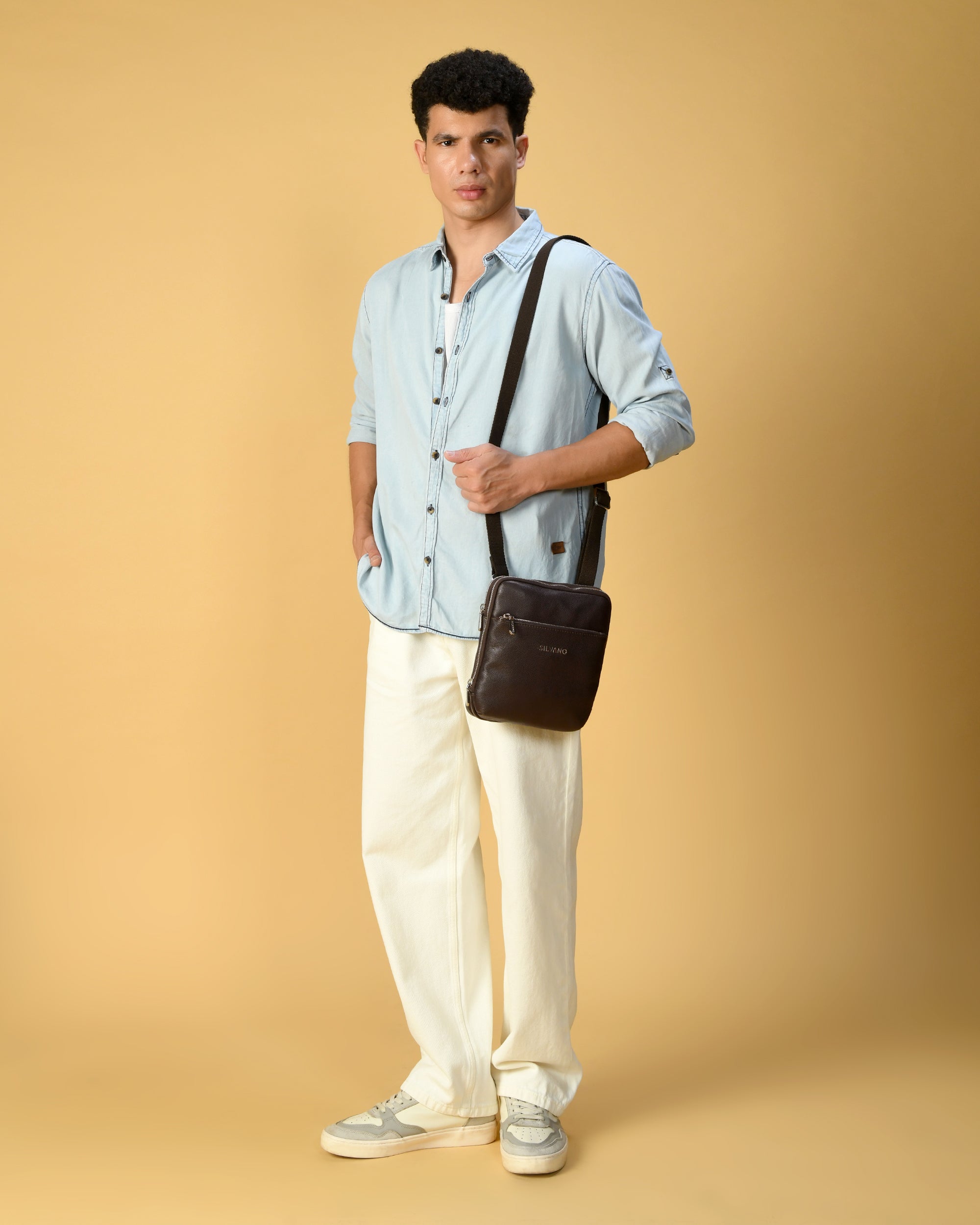 MANHATTAN MESSENGER BAG FOR MEN - DARK BROWN