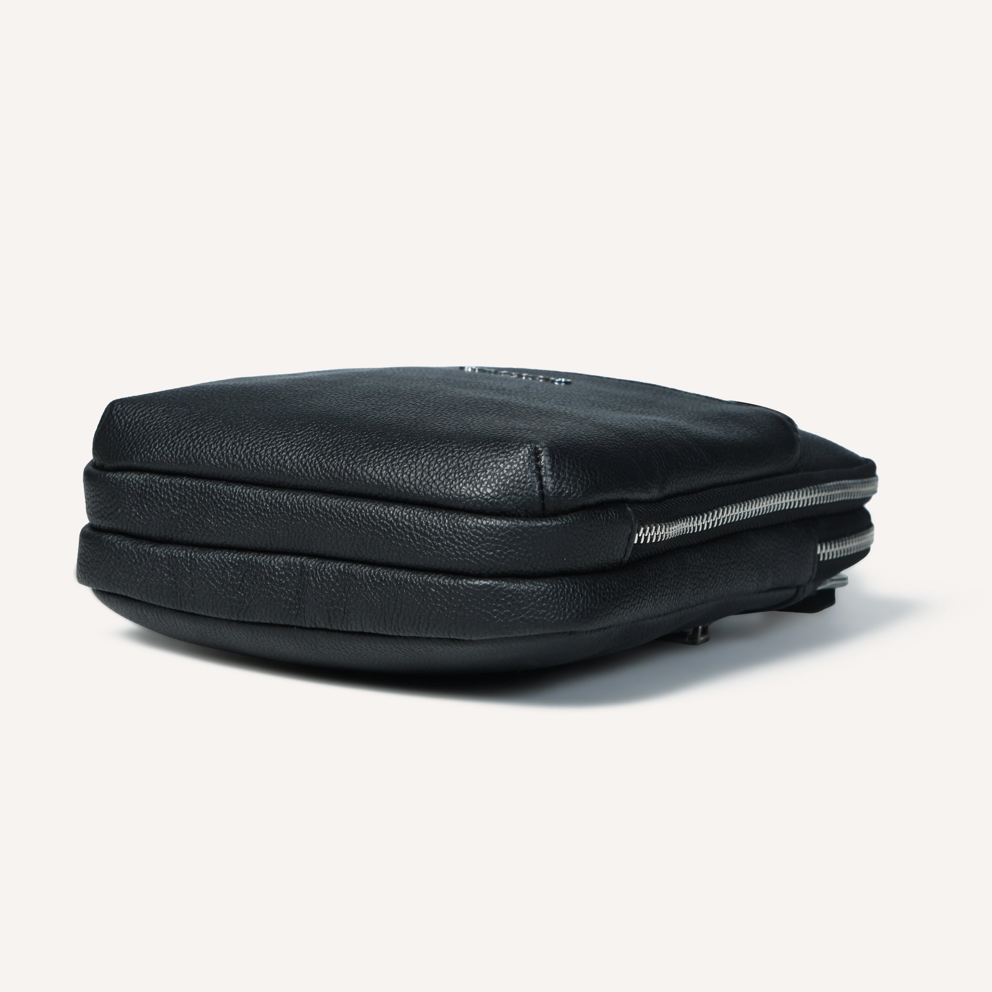 MANHATTAN MESSENGER BAG FOR MEN - BLACK