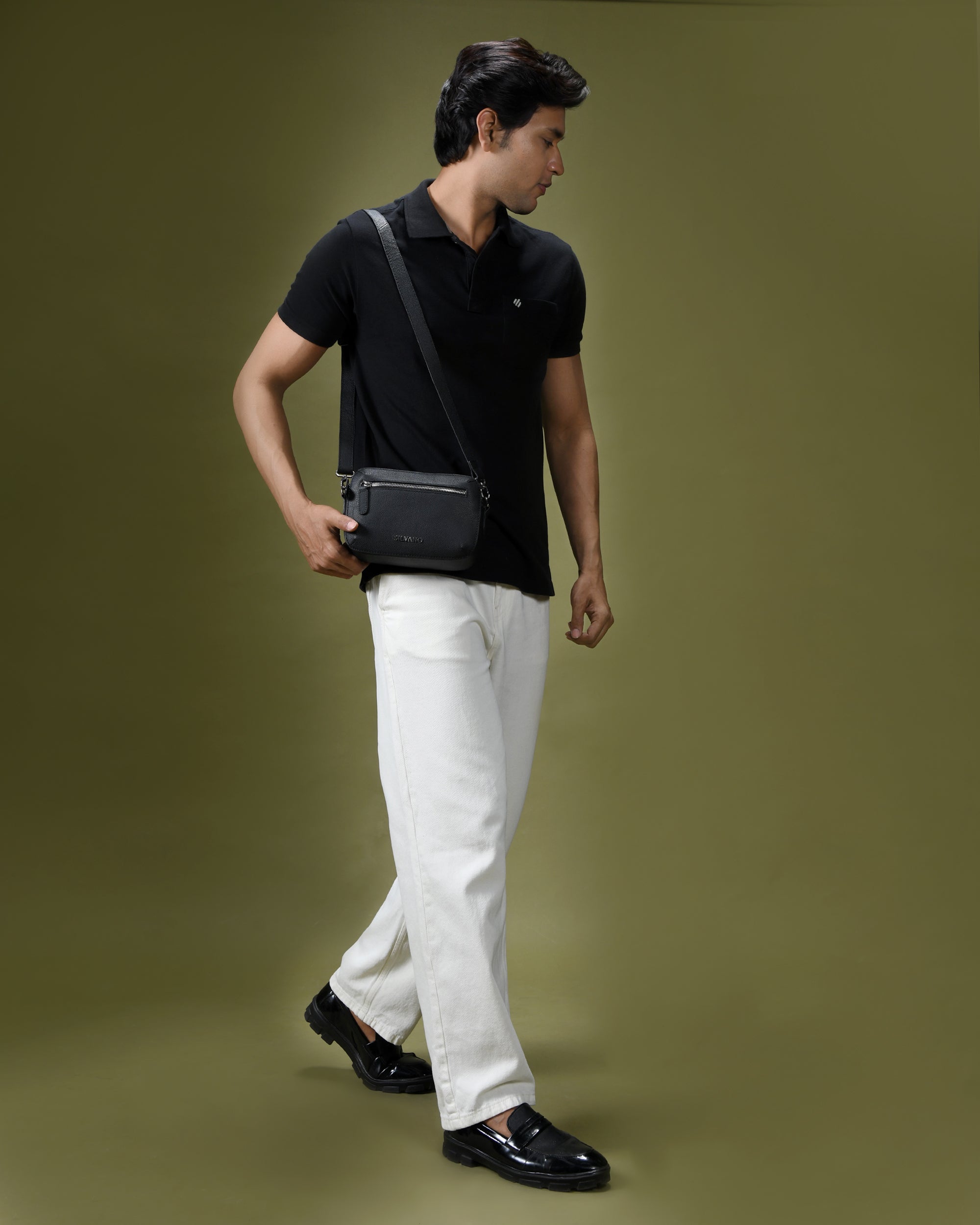 SLEEK STRIDE CROSSBODY BAG FOR MEN - Black