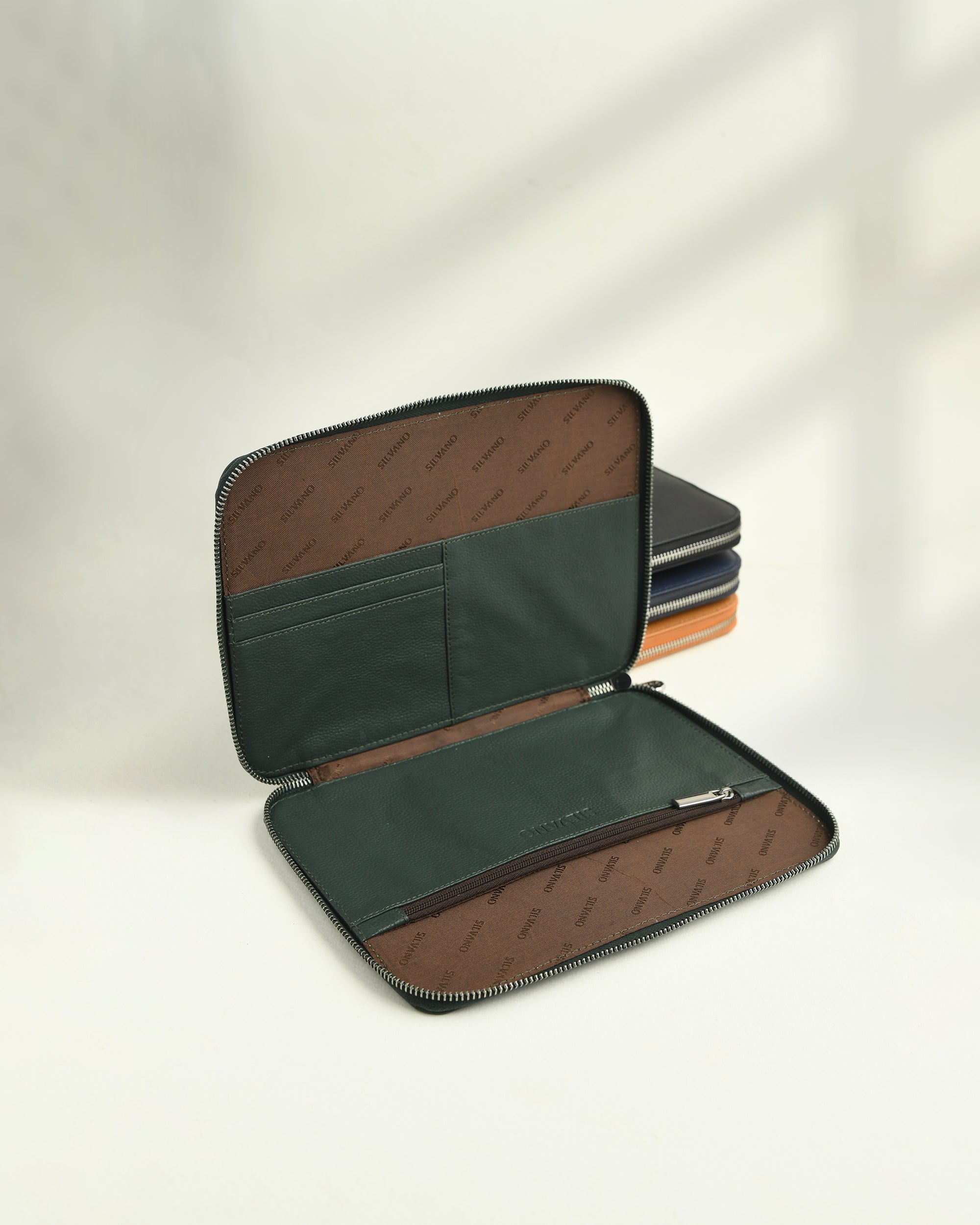 AIRPORTER TRAVEL POUCH FOR MEN - Olive